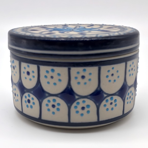 Servin Mexico Pottery Trinket Dish with Cover - Beautiful Colors! Signed GTO - Picture 2 of 13